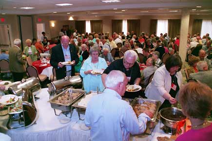 reunion dinner photo