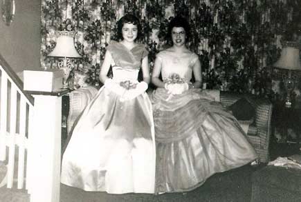  Gelaine Listenberger and Linda Kreischer