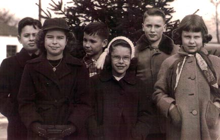 Kyle Road Gang (1952)
Jerry Springer, Danny Weaver, Don Harz
Betsy Cochran, Gelaine Listenberger and Donna Anglin